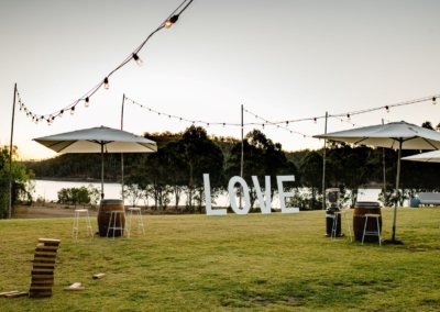 Casual_Lakeside_Reception